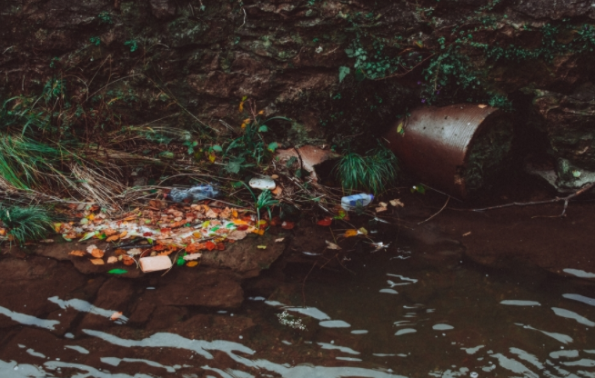 為什么要用水質(zhì)檢測(cè)儀做水質(zhì)檢測(cè)？（水質(zhì)超標(biāo)會(huì)怎么樣）